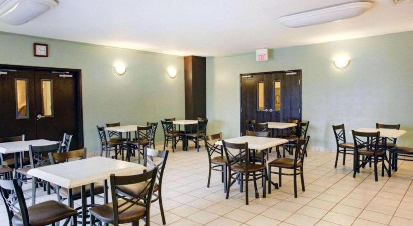Quality Inn & Suites Airport Austin Luaran gambar
