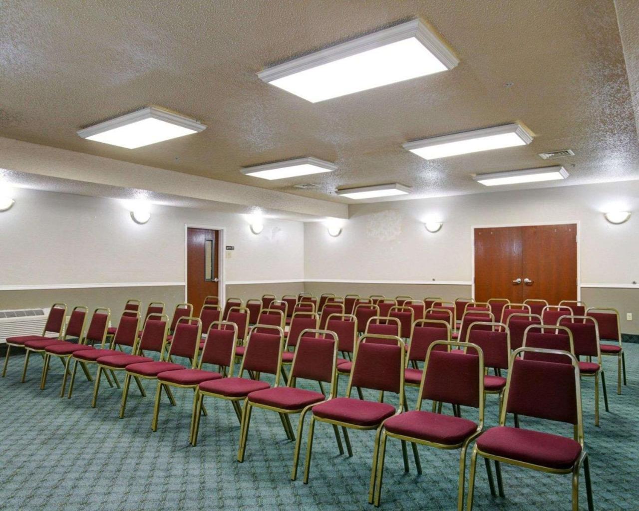 Quality Inn & Suites Airport Austin Luaran gambar